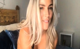 sexy-goddess-asmr-jerk-off-instructions