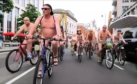 naked-bike-ride-with-hundreds-of-nude-european-cyclists